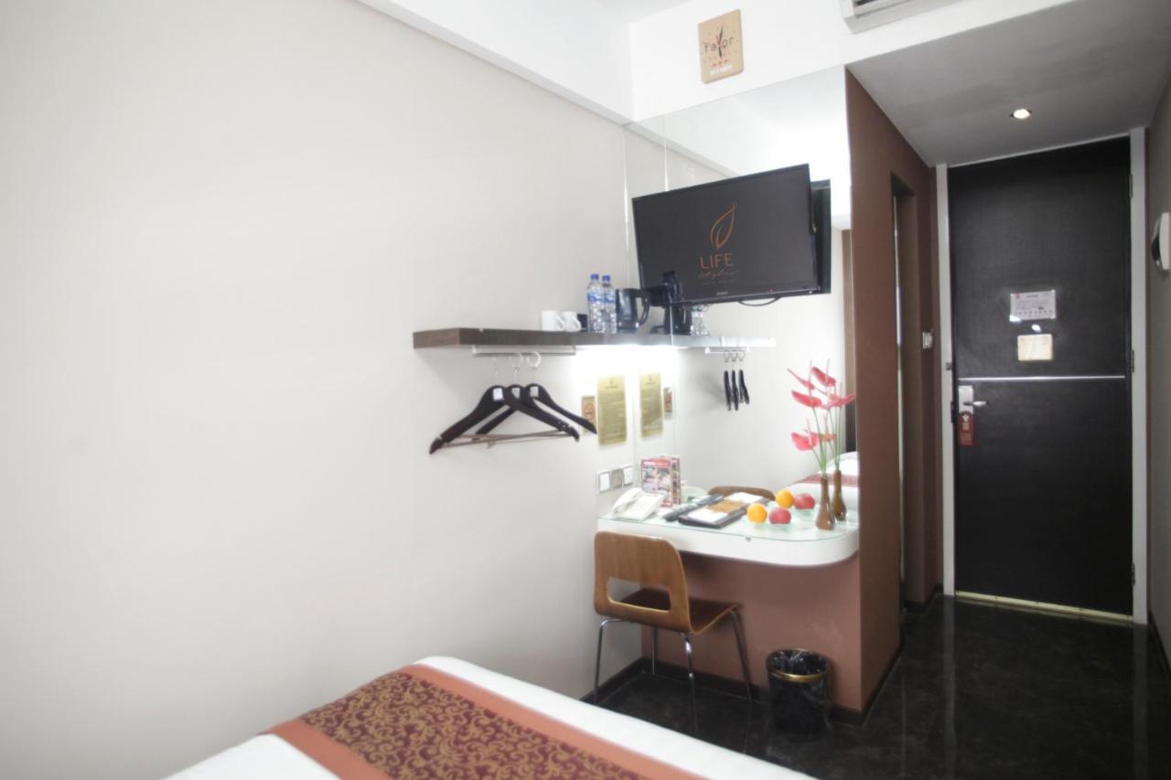 Favor Hotel Makassar City Center By Life Eksteriør billede