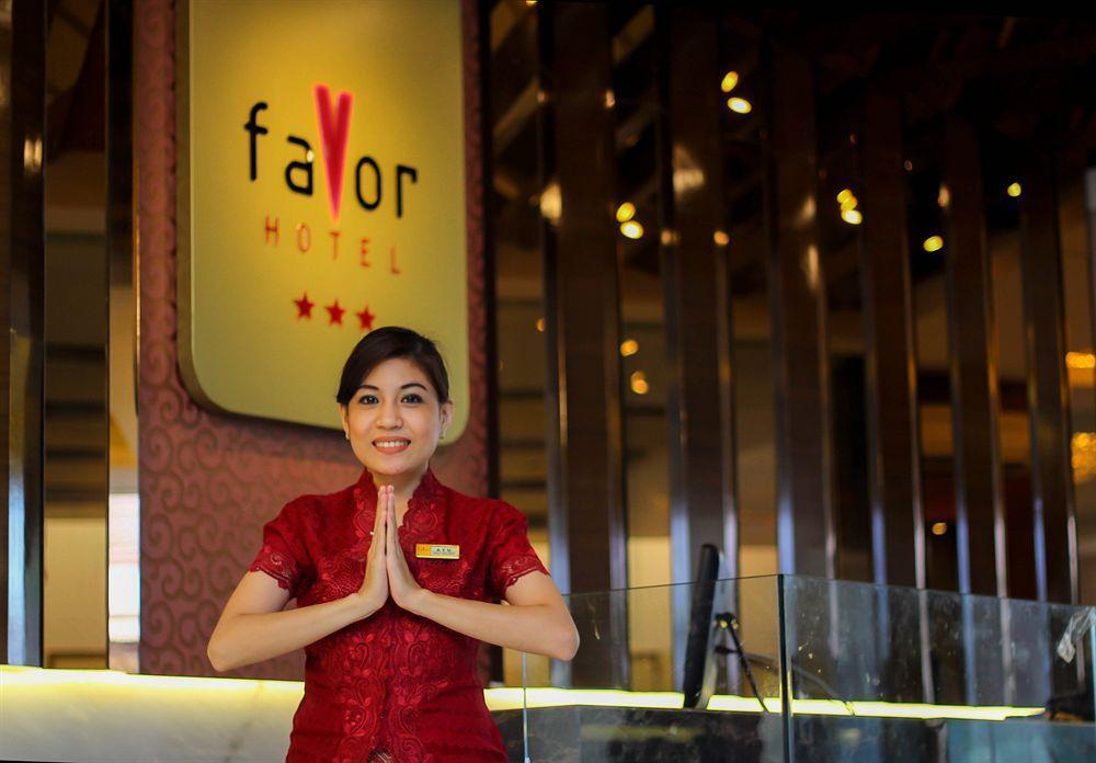Favor Hotel Makassar City Center By Life Eksteriør billede