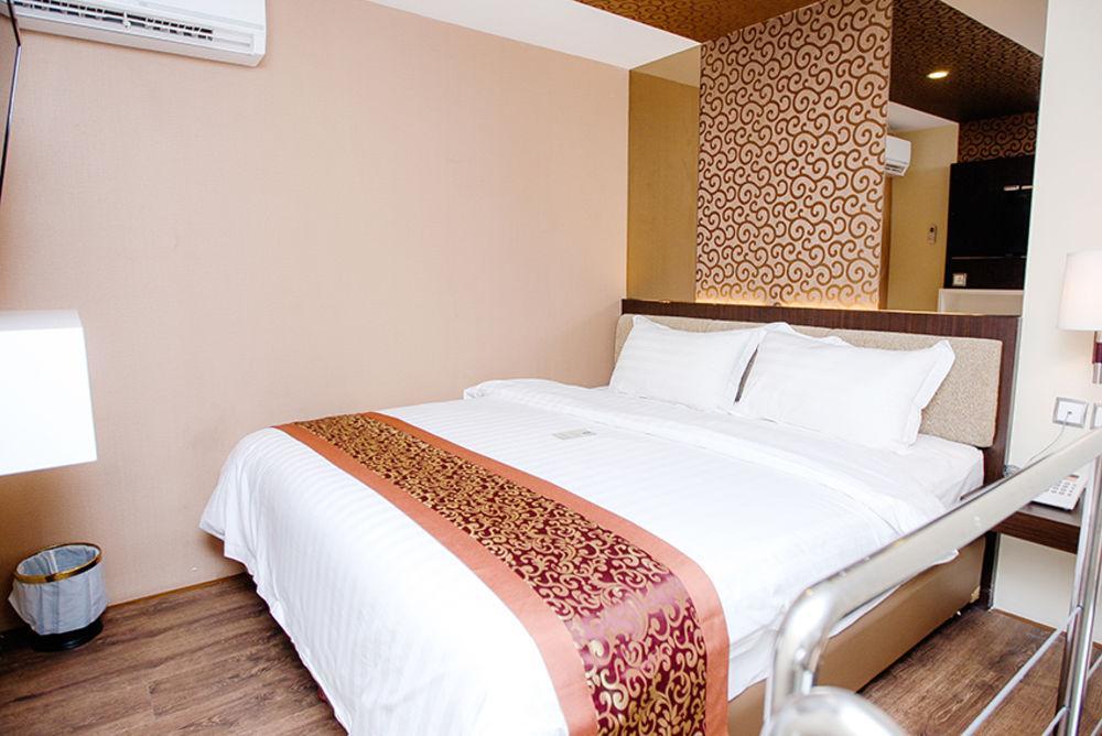 Favor Hotel Makassar City Center By Life Eksteriør billede
