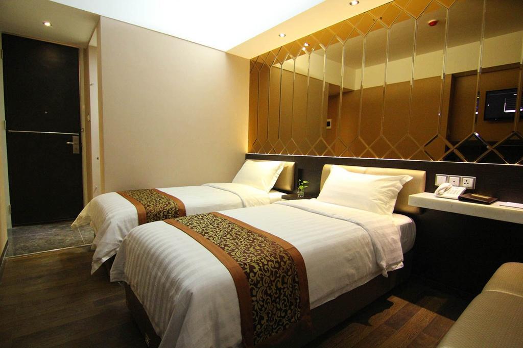 Favor Hotel Makassar City Center By Life Værelse billede